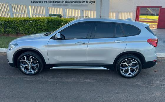 BMW X1 2.0 16V TURBO GASOLINA SDRIVE20I GP 4P AUTOMÁTICO
